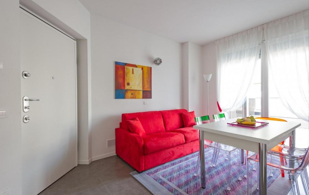 The Sunshine - Apartments With Pool Musso Ngoại thất bức ảnh